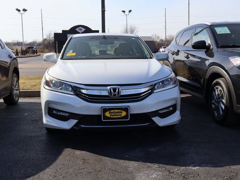 Used 2017 Honda Accord EX-L image 4