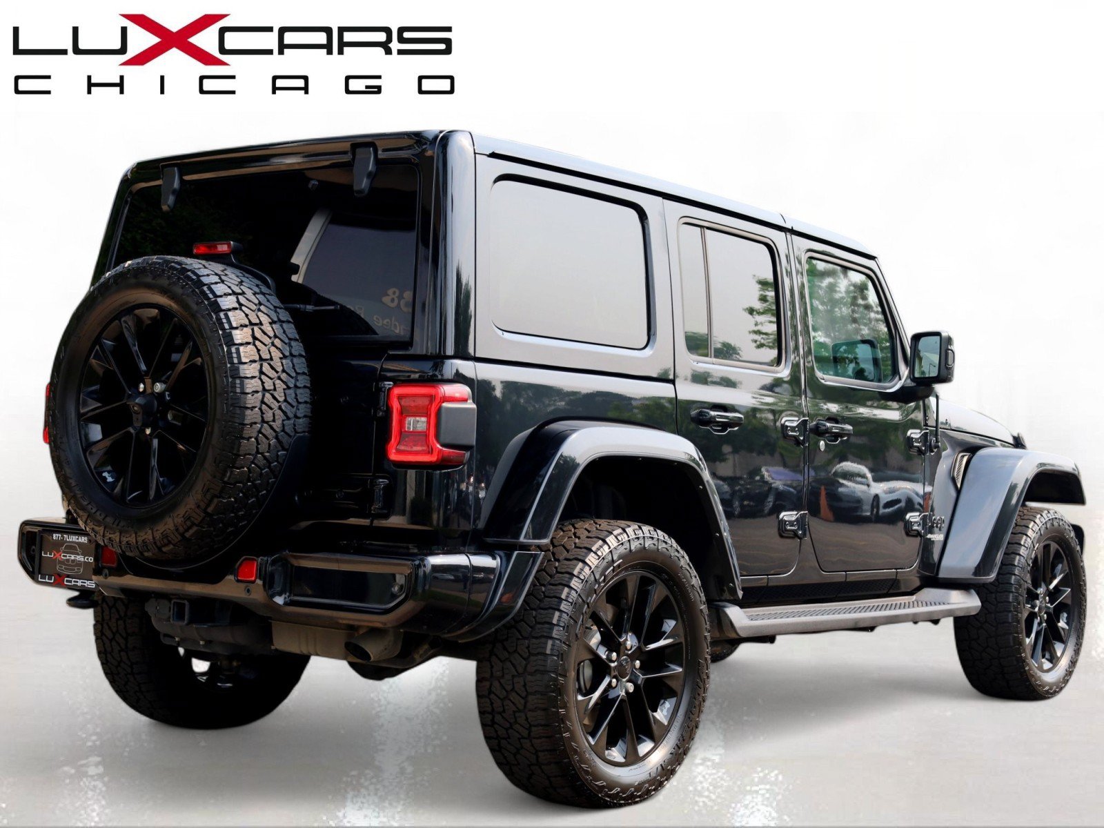 Used 2021 Jeep Wrangler Unlimited Sahara AWD/4WD image 7