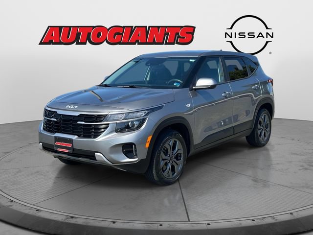 Used 2024 Kia Seltos LX AWD/4WD image 7
