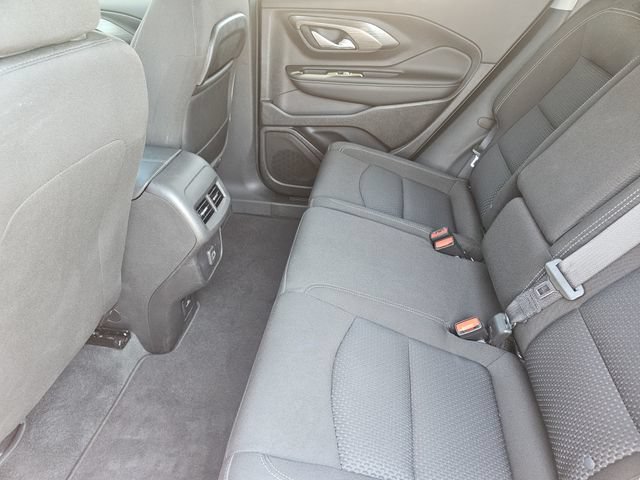 Used 2024 GMC Terrain SLE w/ Driver Convenience Package FWD image 30
