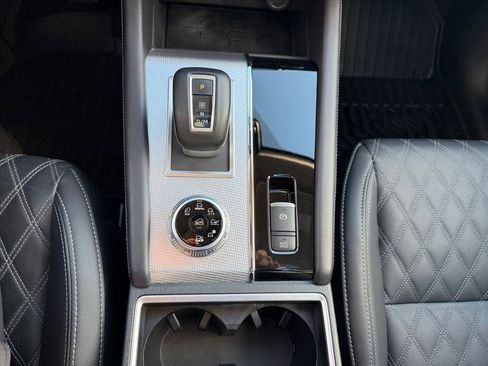 Used 2024 Mitsubishi Outlander SEL image 24