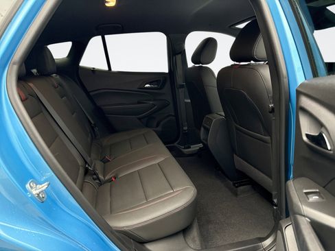 Used 2025 Chevrolet Trax RS w/ Driver Confidence Package FWD image 18
