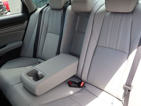 Used 2020 Honda Accord EX-L image 16