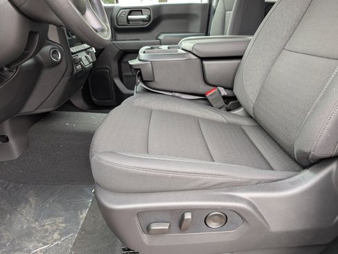 New 2026 Chevrolet Silverado 1500 Custom Trail Boss w/ LPO, Dark Essentials Package image 9