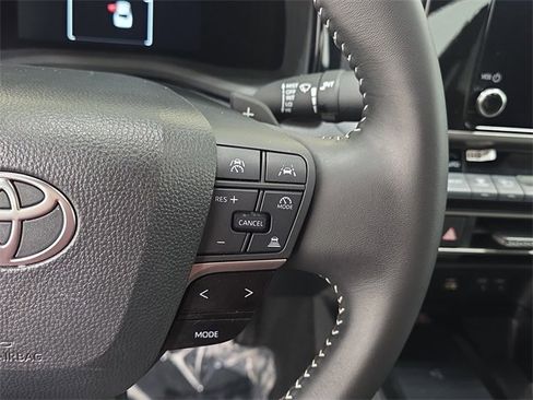 Certified 2025 Toyota Camry SE image 15