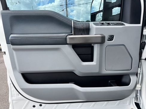 Used 2022 Ford F450 Limited w/ FX4 Off-Road Package image 33