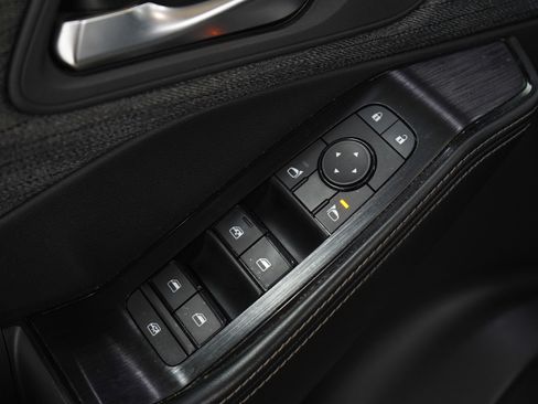 Used 2021 Nissan Rogue SV image 22