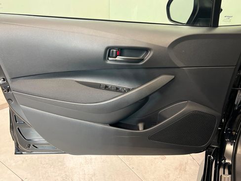 Used 2025 Toyota Corolla LE image 15