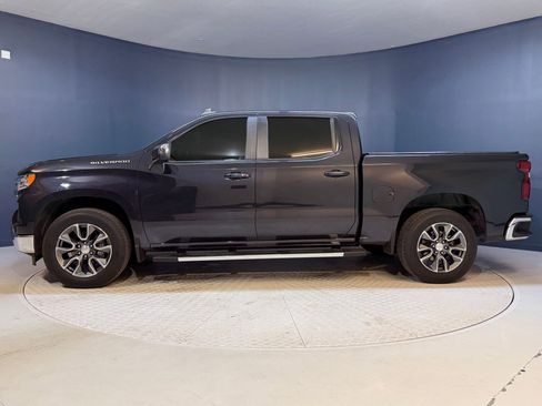 Used 2022 Chevrolet Silverado 1500 LT image 2