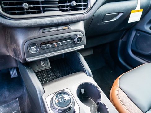 New 2026 Ford Bronco Sport Outer Banks w/ Outer Banks Tech Package+ AWD/4WD image 19