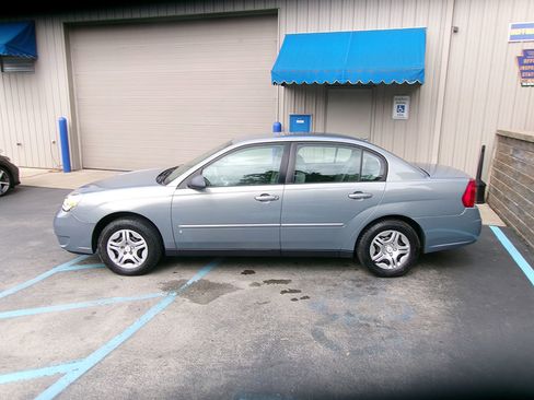 Used 2007 Chevrolet Malibu LS image 5