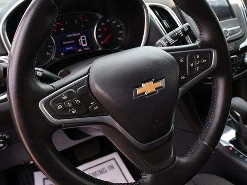 Certified 2022 Chevrolet Equinox LT FWD image 24