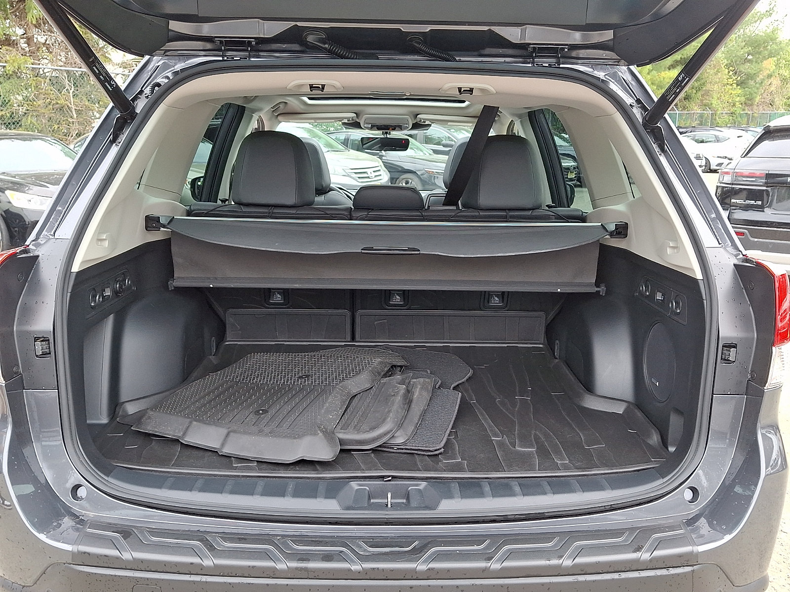 Used 2023 Subaru Forester Limited w/ Popular Package #3 AWD/4WD image 29