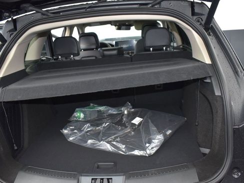 New 2025 Lincoln Corsair Reserve w/ Equipment Group 202A image 13