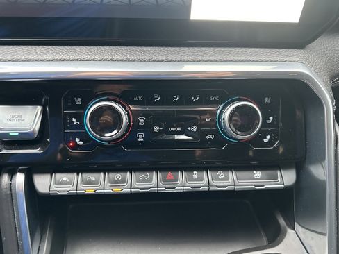 Certified 2023 GMC Sierra 1500 Denali w/ Denali Carbonpro Edition image 4