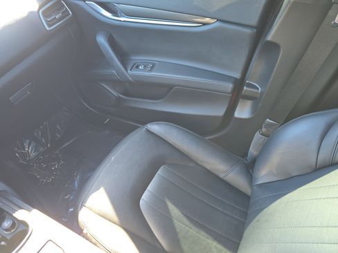 Used 2022 Maserati Ghibli GT image 14