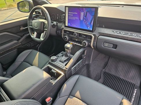 Used 2024 Toyota Tacoma Limited image 11