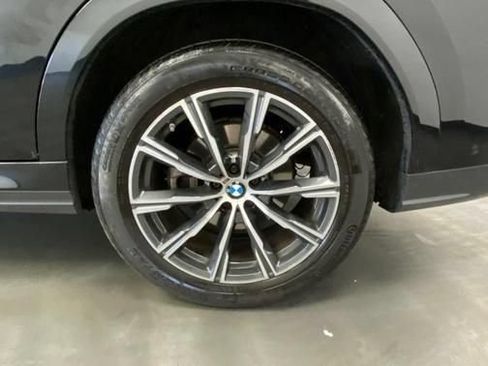 Used 2022 BMW X6 xDrive40i w/ M Sport Package AWD/4WD image 19