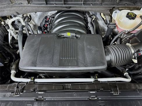 Used 2024 GMC Sierra 1500 SLT image 30