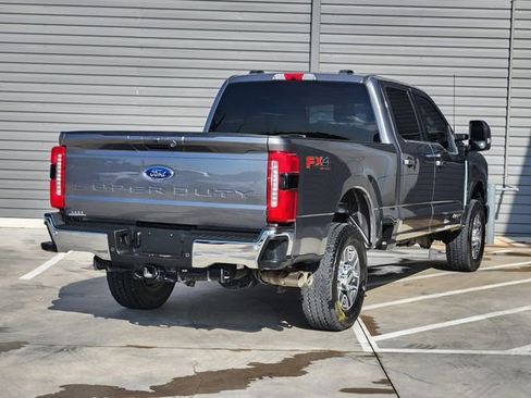 Used 2025 Ford F250 Lariat w/ FX4 Off-Road Package AWD/4WD image 8