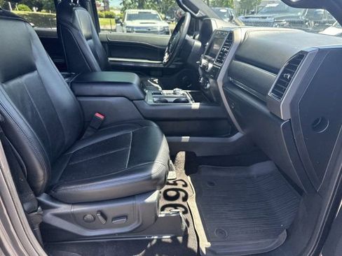 Used 2020 Ford Expedition XLT w/ Equipment Group 202A RWD image 16