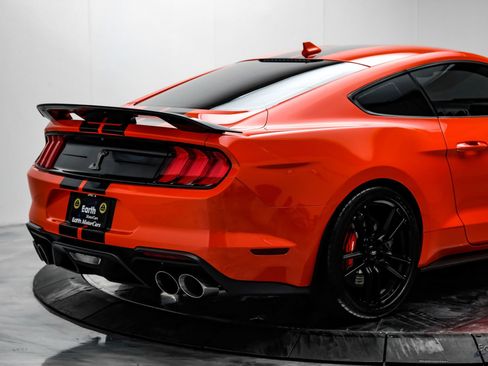 Used 2022 Ford Mustang Shelby GT500 w/ Technology Package RWD image 14