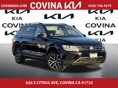 Used 2021 Volkswagen Tiguan SE w/ Panoramic Sunroof Package