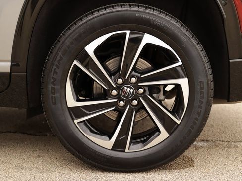 Used 2025 Buick Enclave Sport Touring image 41