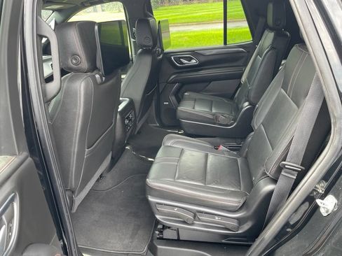 Used 2021 Chevrolet Tahoe RST w/ Luxury Package AWD/4WD image 20