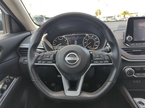 Certified 2024 Nissan Altima 2.5 SR FWD image 25