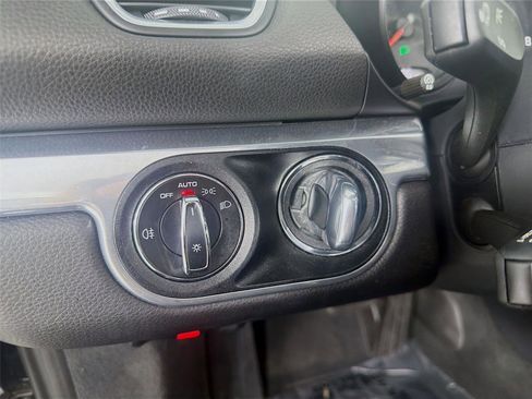 Used 2021 Porsche 718 Boxster RWD image 13