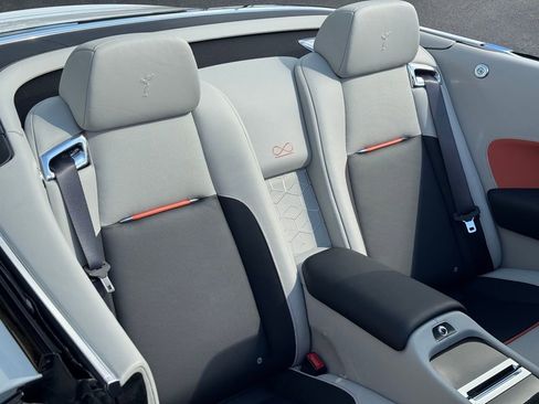 Used 2018 Rolls-Royce Dawn image 56