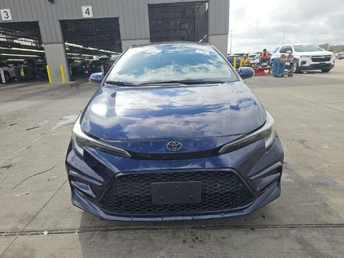 Used 2023 Toyota Corolla SE image 2