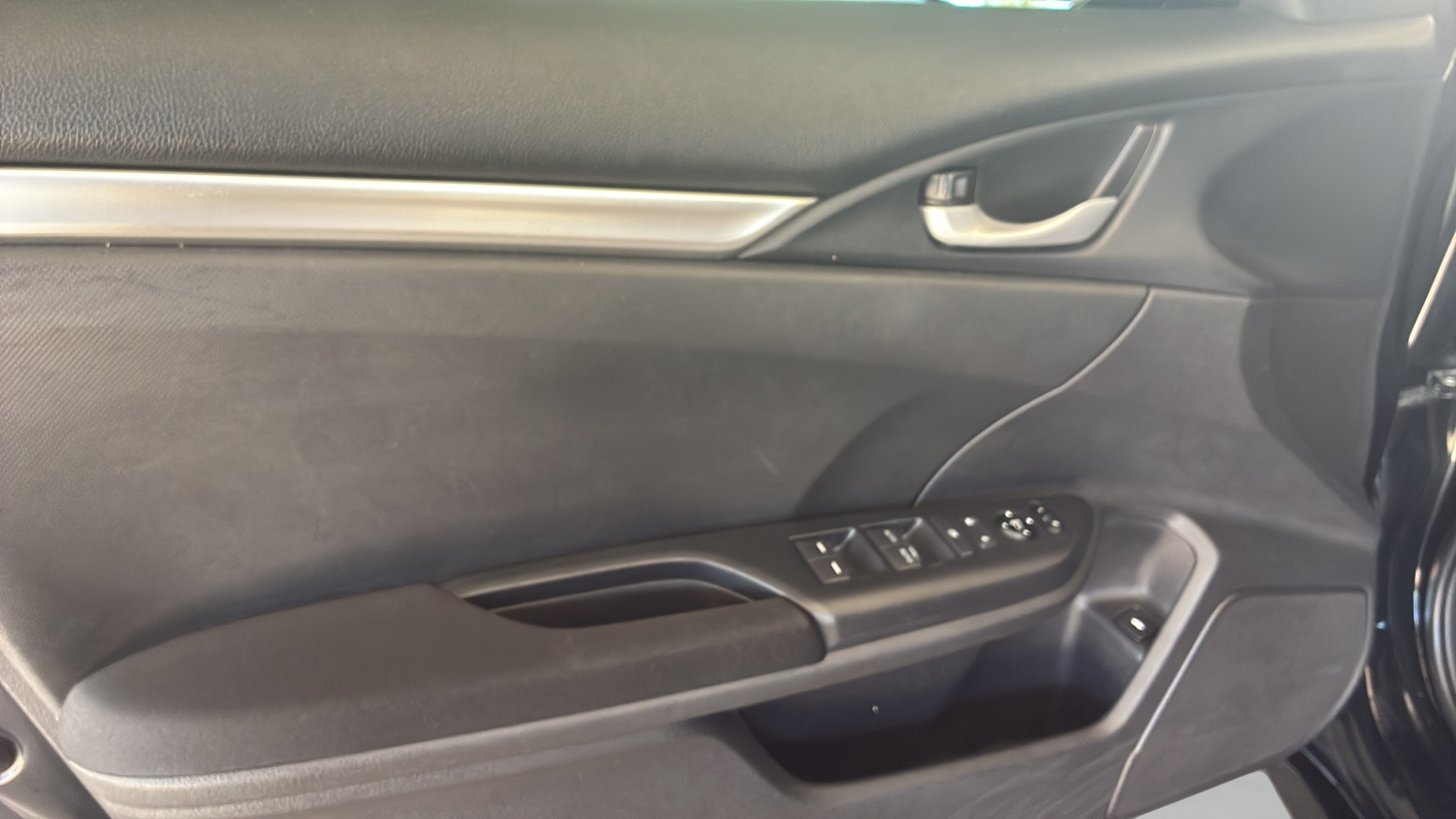 Used 2020 Honda Civic LX image 17