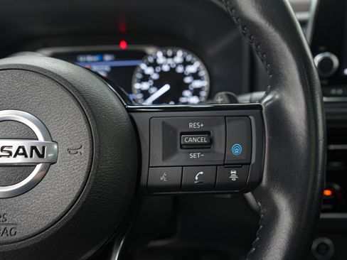 Used 2021 Nissan Rogue SV w/ Premium Package image 26