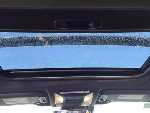 Used 2024 Toyota RAV4 SE image 23