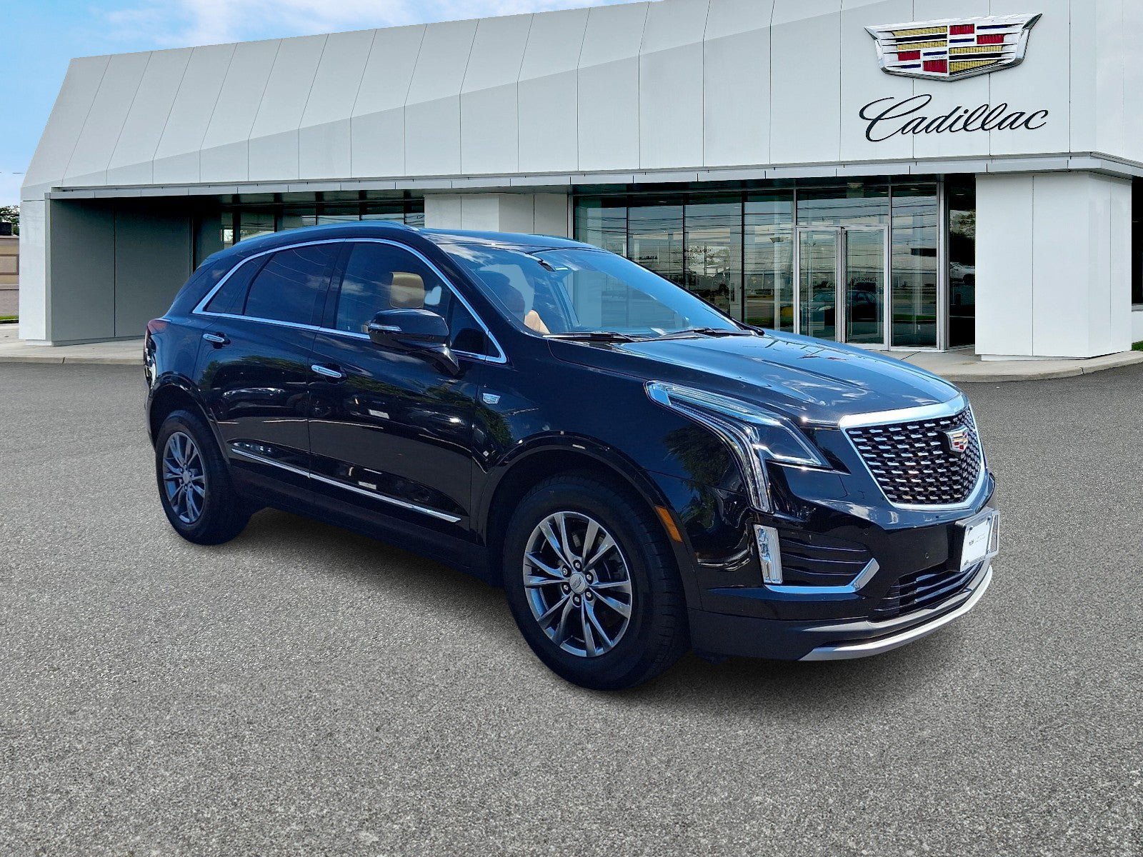 Certified 2023 Cadillac XT5 Premium Luxury AWD/4WD image 7