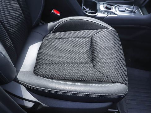 Used 2022 Subaru Forester Premium image 45