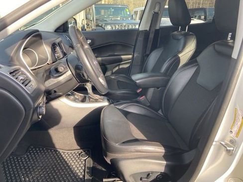 Used 2021 Jeep Compass Latitude w/ Convenience Group image 12