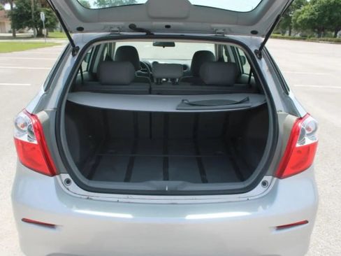Used 2009 Toyota Matrix FWD image 28