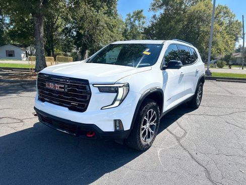 Used 2024 GMC Sierra 1500 AT4 w/ Technology Package AWD/4WD image 3