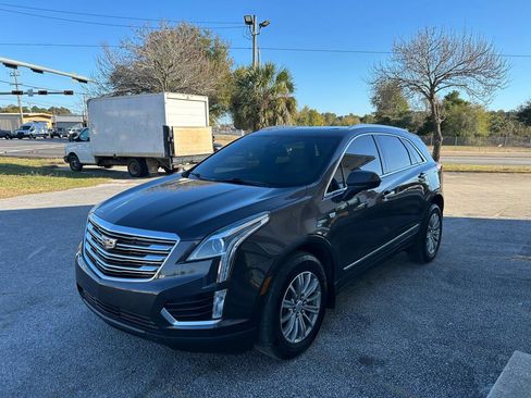Used 2017 Cadillac XT5 Luxury w/ Driver Awareness Package image 3