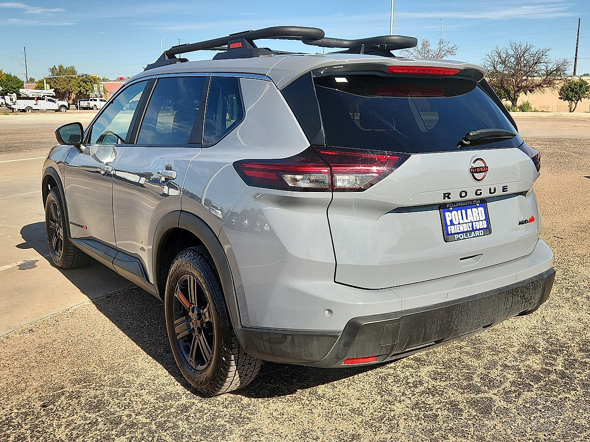 Used 2026 Nissan Rogue SV AWD/4WD image 3