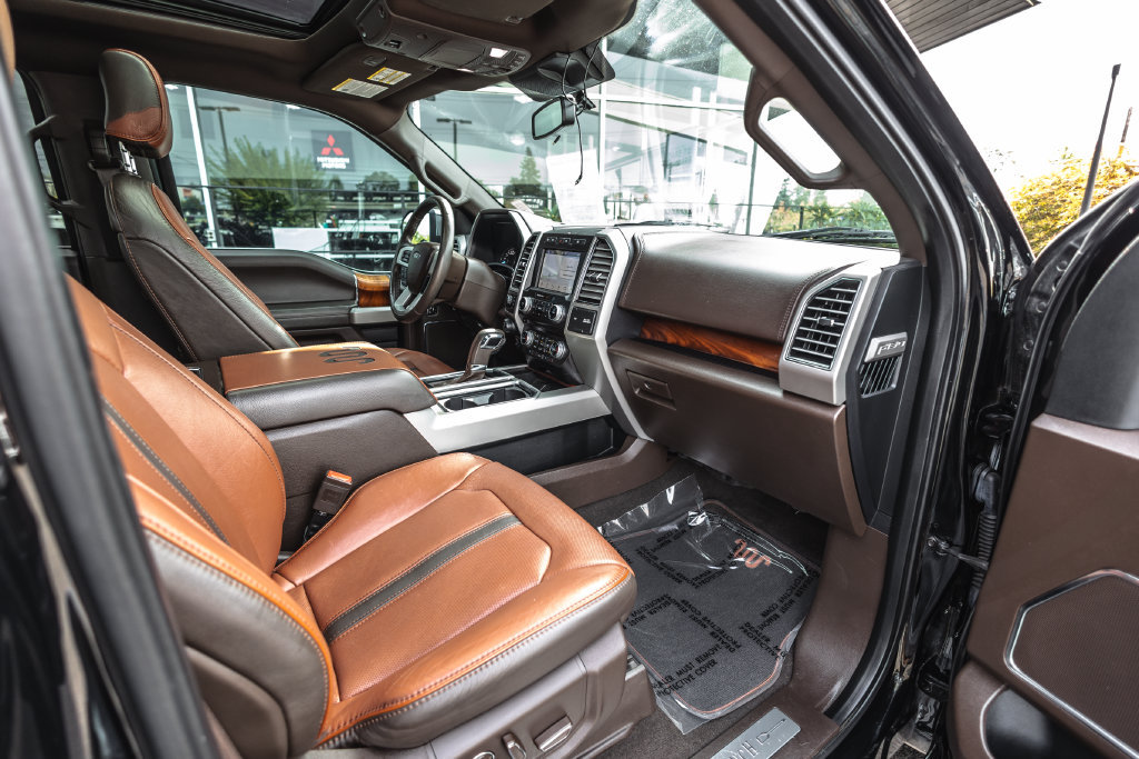 Used 2018 Ford F150 King Ranch w/ Equipment Group 601A Luxury AWD/4WD image 29