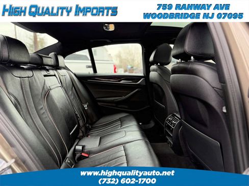 Used 2017 BMW 530i xDrive AWD/4WD image 18
