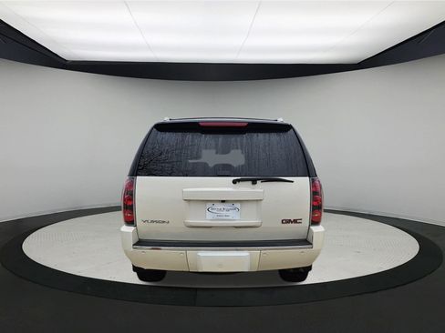 Used 2012 GMC Yukon Denali image 5