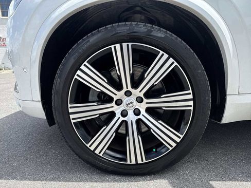 Used 2022 Volvo XC90 T8 Inscription image 12