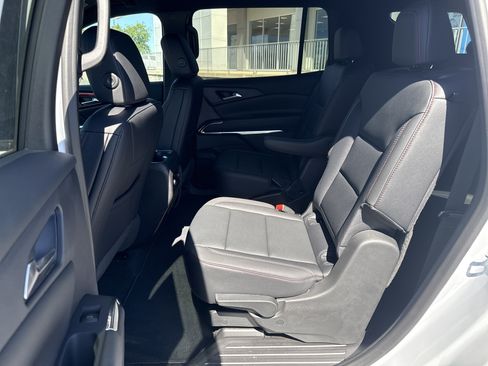 New 2026 Chevrolet Traverse Z71 AWD/4WD image 11
