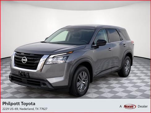 Used 2025 Nissan Pathfinder S FWD image 1