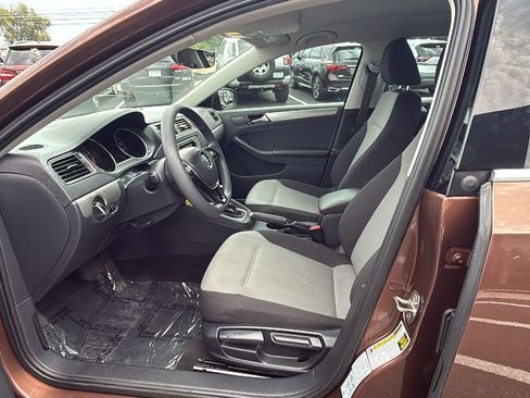 Used 2017 Volkswagen Jetta S FWD image 10